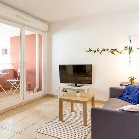 Apartman 1 Bedroom In Center *