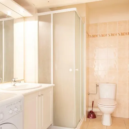 Διαμέρισμα 1 Bedroom In Center Αντίμπ
